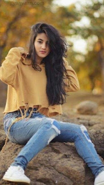 stylish guitar DP for girls 4 - stylish DP for girls