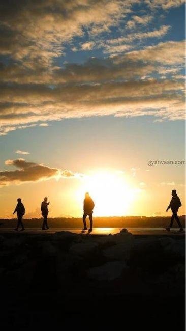 School Friends Dp 7 - friends dp