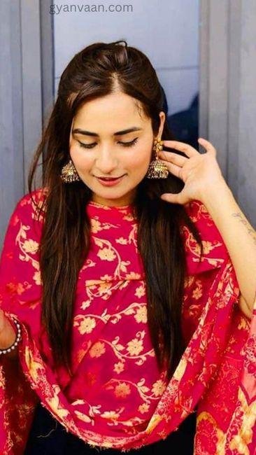 cool photos for whatsapp DP girl 6 - cool DP for girls